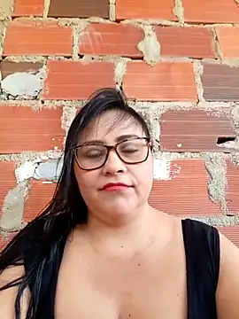 Snapshot of promiscuous-indecent-momm chatting on November 10, 2025, 4:12 pm promiscuous-indecent-momm online show from November 10, 2025, 4:12 pm