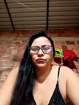 Snapshot of promiscuous-indecent-momm chatting on November 25, 2025, 10:48 am promiscuous-indecent-momm online show from November 25, 2025, 10:48 am