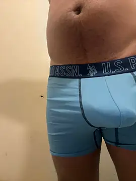 Snapshot of guajiro276565 chatting on February 14, 2025, 1:34 am guajiro276565 online show from February 14, 2025, 1:34 am