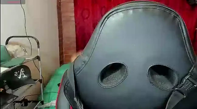 Snapshot of ragnar_lothbrok777 chatting on March 5, 2025, 12:27 am ragnar lothbrok777 online show from March 5, 2025, 12:27 am