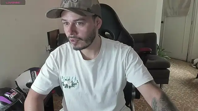 Snapshot of ragnar_lothbrok777 chatting on September 15, 2025, 7:14 pm ragnar lothbrok777 online show from September 15, 2025, 7:14 pm