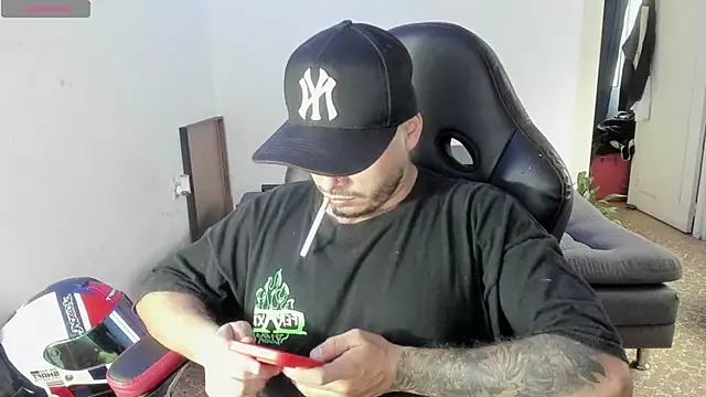 Snapshot of ragnar_lothbrok777 chatting on September 22, 2025, 10:16 pm ragnar lothbrok777 online show from September 22, 2025, 10:16 pm