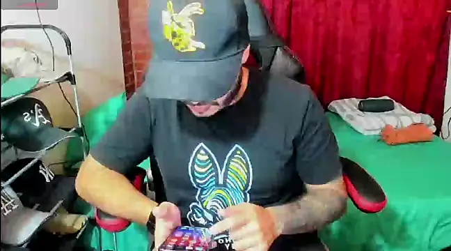 Snapshot of ragnar_lothbrok777 chatting on March 6, 2025, 2:41 am ragnar lothbrok777 online show from March 6, 2025, 2:41 am