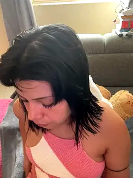 ZafiroKlein online show from October 20, 2025, 8:53 pm