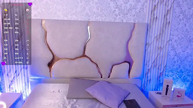 kristen tay online show from December 3, 2025, 3:40 am