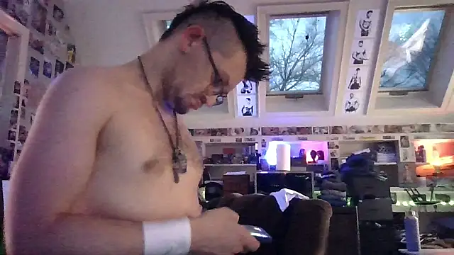 Sk00byJaXxX212 online show from January 8, 2026, 10:49 pm