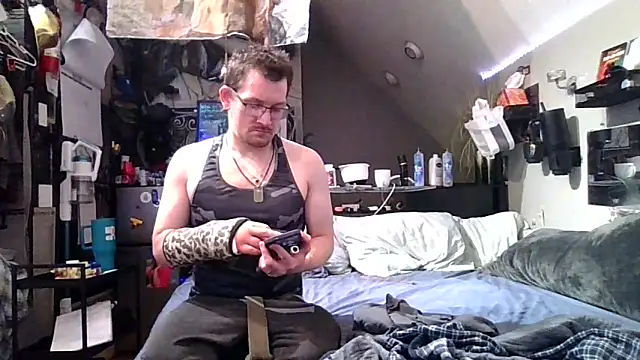 Snapshot of Sk00byJaXxX212 chatting on May 9, 2026, 8:18 am Sk00byJaXxX212 online show from May 9, 2026, 8:18 am
