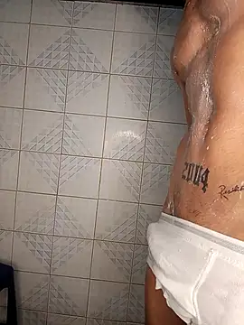 Snapshot of jose2004A- chatting on February 17, 2025, 8:41 am jose2004A- online show from February 17, 2025, 8:41 am