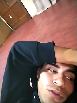 Snapshot of jose2004A- chatting on December 20, 2025, 6:38 am jose2004A- online show from December 20, 2025, 6:38 am