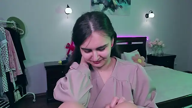 GabriellaMays online show from March 3, 2025, 8:30 am