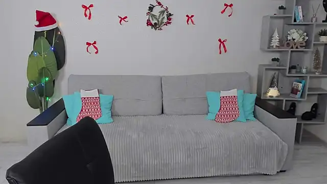 GabriellaMays online show from December 19, 2025, 5:10 am