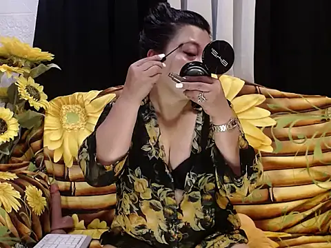 Snapshot of UrSweetClassyPinay chatting on May 3, 2026, 8:08 am UrSweetClassyPinay online show from May 3, 2026, 8:08 am