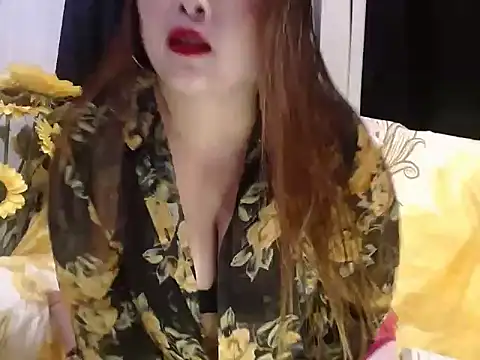 Snapshot of UrSweetClassyPinay chatting on May 15, 2026, 7:23 pm UrSweetClassyPinay online show from May 15, 2026, 7:23 pm