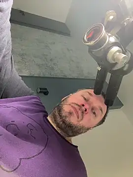 Snapshot of DorianJeday chatting on March 4, 2026, 8:33 am DorianJeday online show from March 4, 2026, 8:33 am