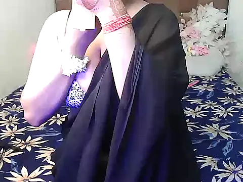 megancatluna online show from October 3, 2025, 3:30 am