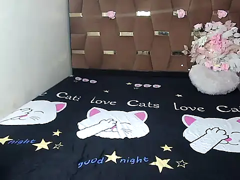 megancatluna online show from September 14, 2025, 4:24 am