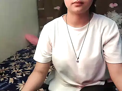 megancatluna online show from October 4, 2025, 3:41 am