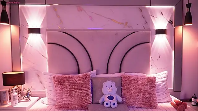 Julieta priv online show from April 22, 2026, 2:13 pm