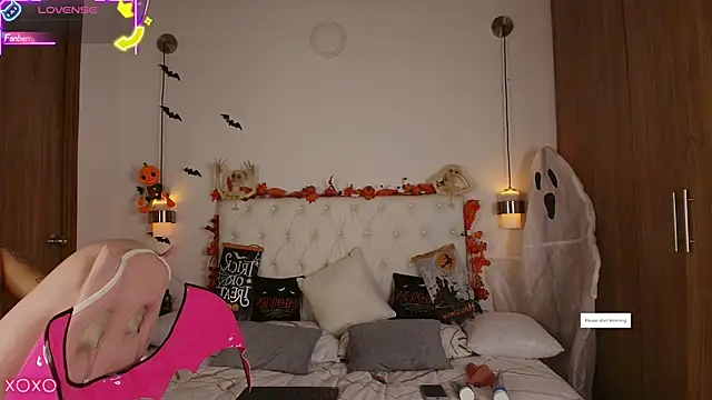 Julieta priv online show from October 22, 2025, 2:16 pm