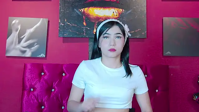 Arii moon online show from September 23, 2025, 7:43 pm