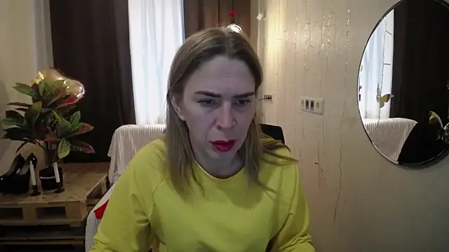 TessaDaybreak online show from March 18, 2025, 7:22 am