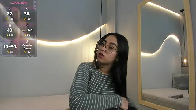 lucelly 15 online show from January 7, 2026, 11:59 am