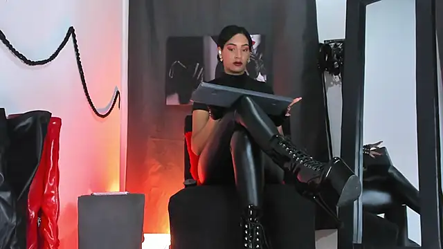 Aleshkastone online show from October 31, 2025, 1:02 am