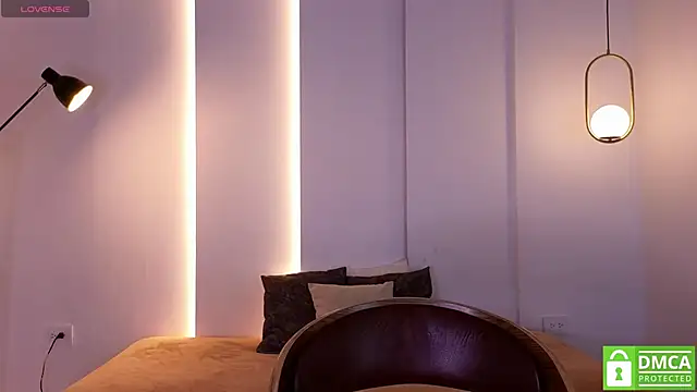 Lana Starlett online show from November 22, 2025, 1:37 am