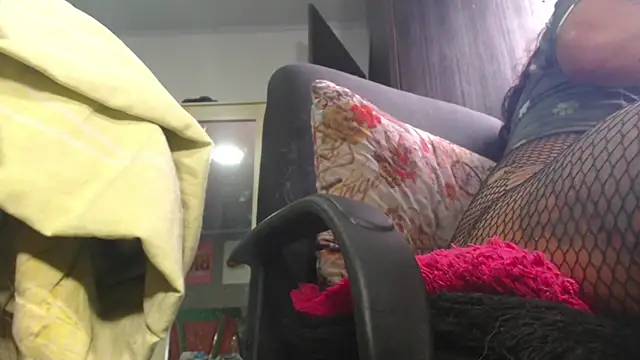 Snapshot of Gaby-sexy chatting on September 19, 2025, 4:55 pm Gaby-sexy online show from September 19, 2025, 4:55 pm