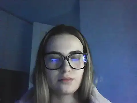 Snapshot of GoddessTenderness chatting on February 15, 2025, 6:33 pm GoddessTenderness online show from February 15, 2025, 6:33 pm