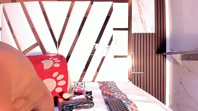 Snapshot of ebony_valentina chatting on May 20, 2026, 1:46 am ebony valentina online show from May 20, 2026, 1:46 am