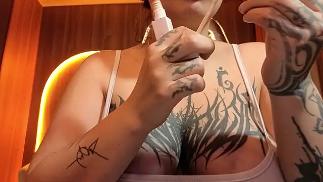 Anni acker b online show from March 13, 2026, 12:21 pm