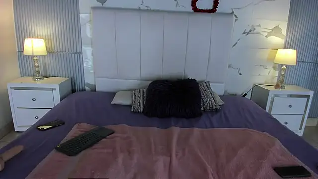 Snapshot of JanickBaker chatting on October 3, 2025, 12:06 pm JanickBaker online show from October 3, 2025, 12:06 pm