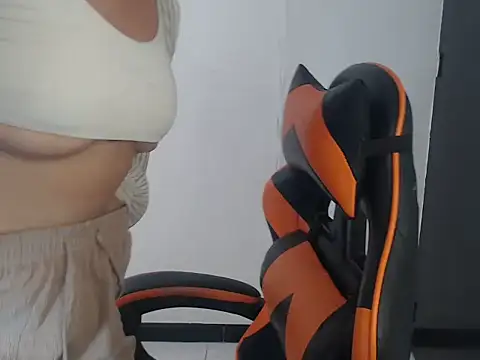 Snapshot of maalamaria444 chatting on December 16, 2025, 8:57 pm maalamaria444 online show from December 16, 2025, 8:57 pm