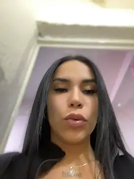 Snapshot of Naatalia chatting on July 17, 2026, 9:12 pm Naatalia online show from July 17, 2026, 9:12 pm