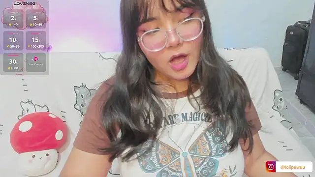 Naoko 7w7 online show from March 6, 2026, 1:11 am