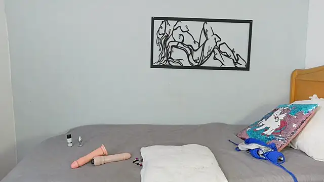 Snapshot of karina-lopez chatting on December 14, 2025, 2:00 pm karina-lopez online show from December 14, 2025, 2:00 pm