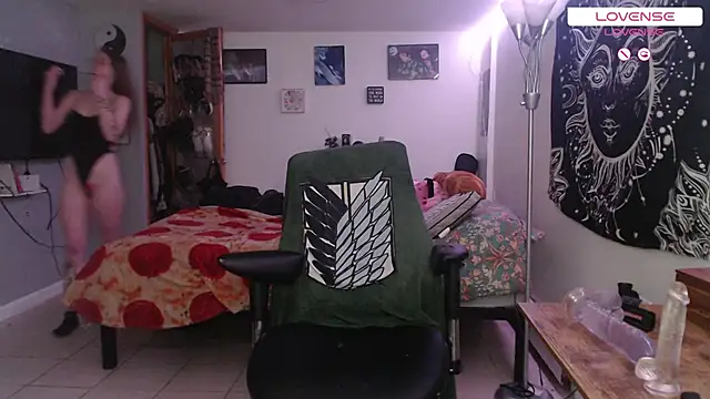 Snapshot of wetwildwhore chatting on October 25, 2025, 5:24 pm wetwildwhore online show from October 25, 2025, 5:24 pm