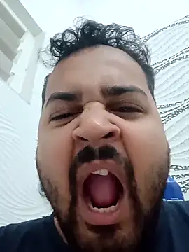 Snapshot of susthovai chatting on December 16, 2025, 12:37 am susthovai online show from December 16, 2025, 12:37 am