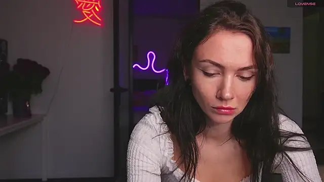 Limy Sweet online show from November 24, 2025, 8:25 am