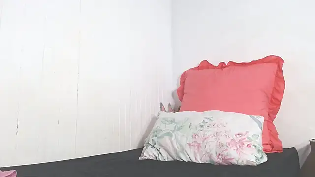 FunHotAssx97 online show from February 10, 2026, 9:47 pm