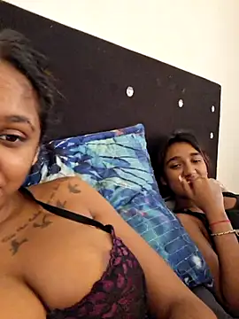 Snapshot of indianpink_lips chatting on July 8, 2026, 8:48 am indianpink lips online show from July 8, 2026, 8:48 am
