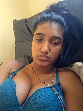 Snapshot of indianpink_lips chatting on September 10, 2025, 8:46 am indianpink lips online show from September 10, 2025, 8:46 am