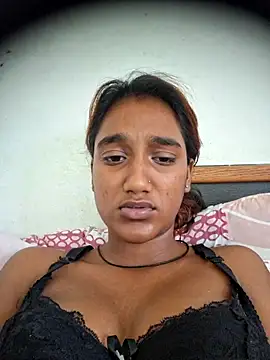 indianpink lips online show from March 17, 2026, 11:13 am