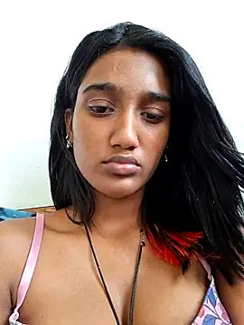 Snapshot of indianpink_lips chatting on March 17, 2025, 10:49 am indianpink lips online show from March 17, 2025, 10:49 am