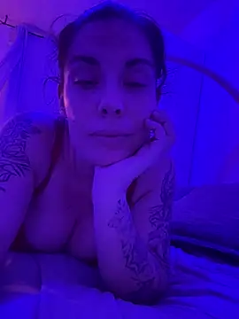 Lar0uch online show from February 20, 2025, 7:19 pm