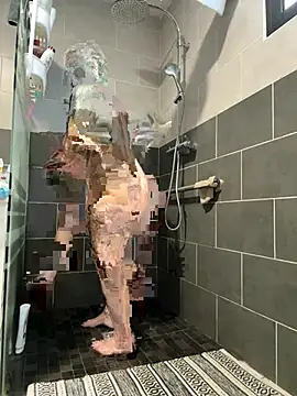 Lar0uch online show from March 23, 2025, 8:15 am