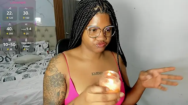 Snapshot of ZahraRose chatting on April 22, 2026, 10:55 am ZahraRose online show from April 22, 2026, 10:55 am