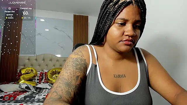 ZahraRose online show from April 15, 2026, 11:38 am