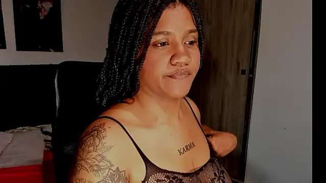 ZahraRose online show from October 16, 2025, 8:06 pm